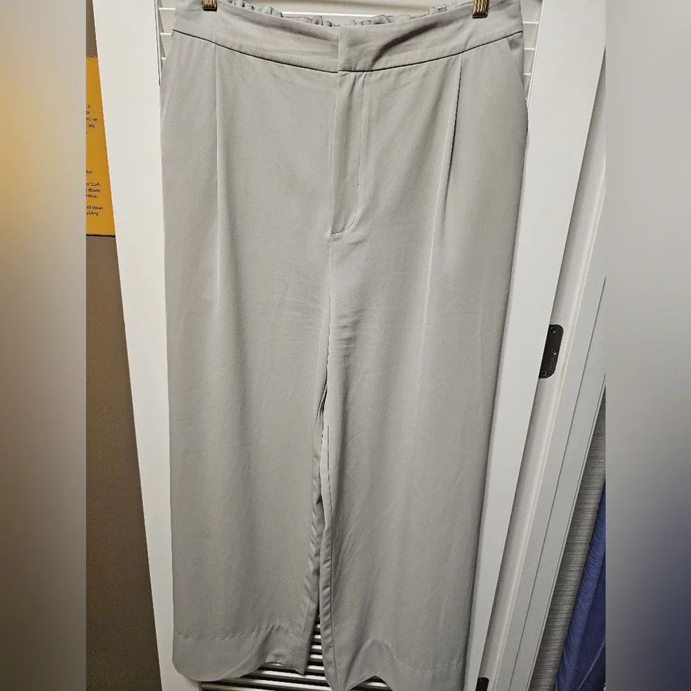 MODERN CITIZEN Pant - Picture 2 of 4